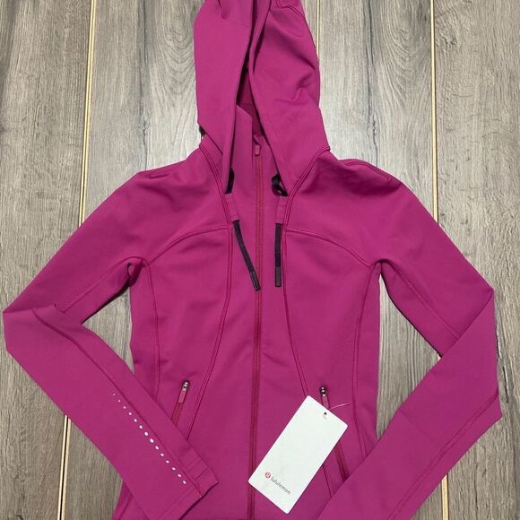 Rain Repellent Run Jacket - Picture 2 of 5